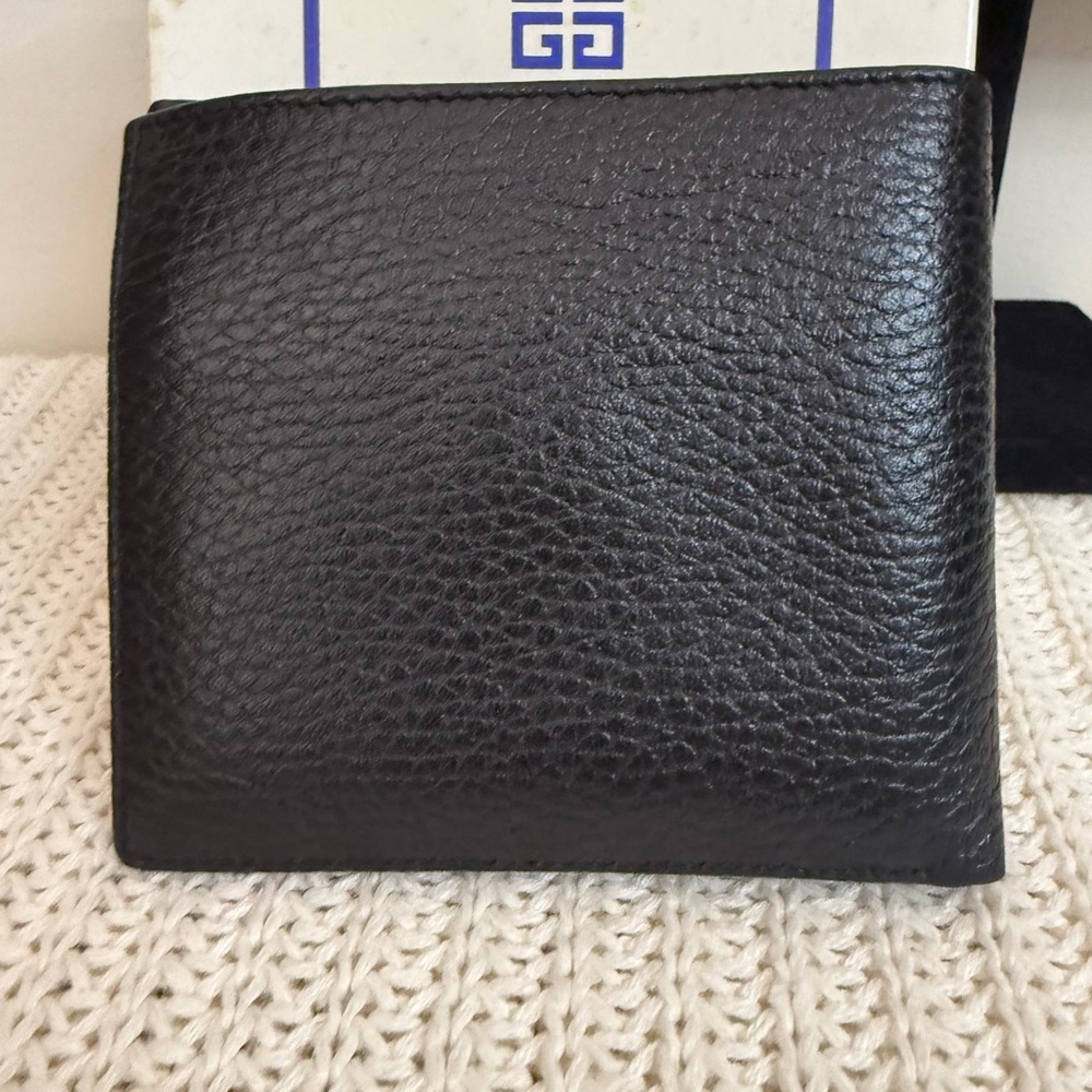 Givenchy NWT Mens Black Leather Wallet Italian calfskin - Picture 3 of 15